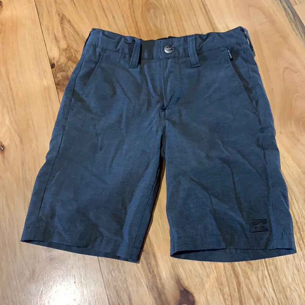 Boys Billabong Submersible Shorts Size 6